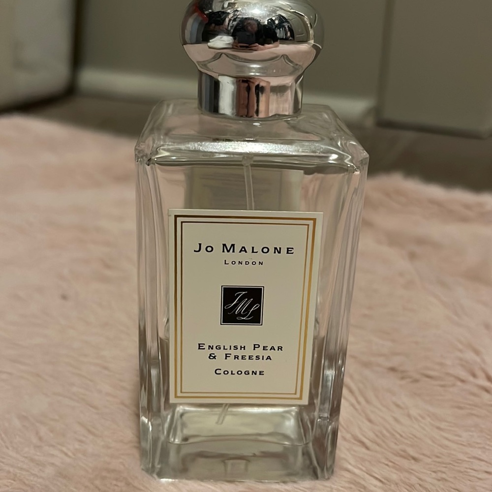 Jo Malone English pear and freesia cologne